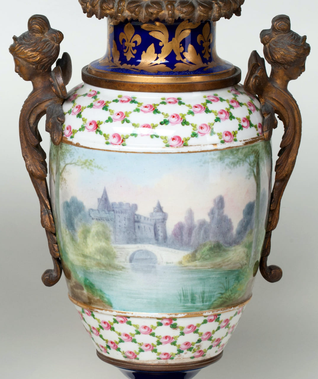Pair of Porcelain Hand-Painting Vases, 19th century