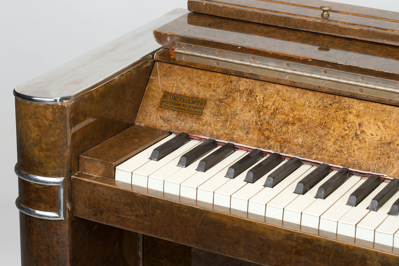 Art Deco Mini Piano, 20th century (Amsterdam)